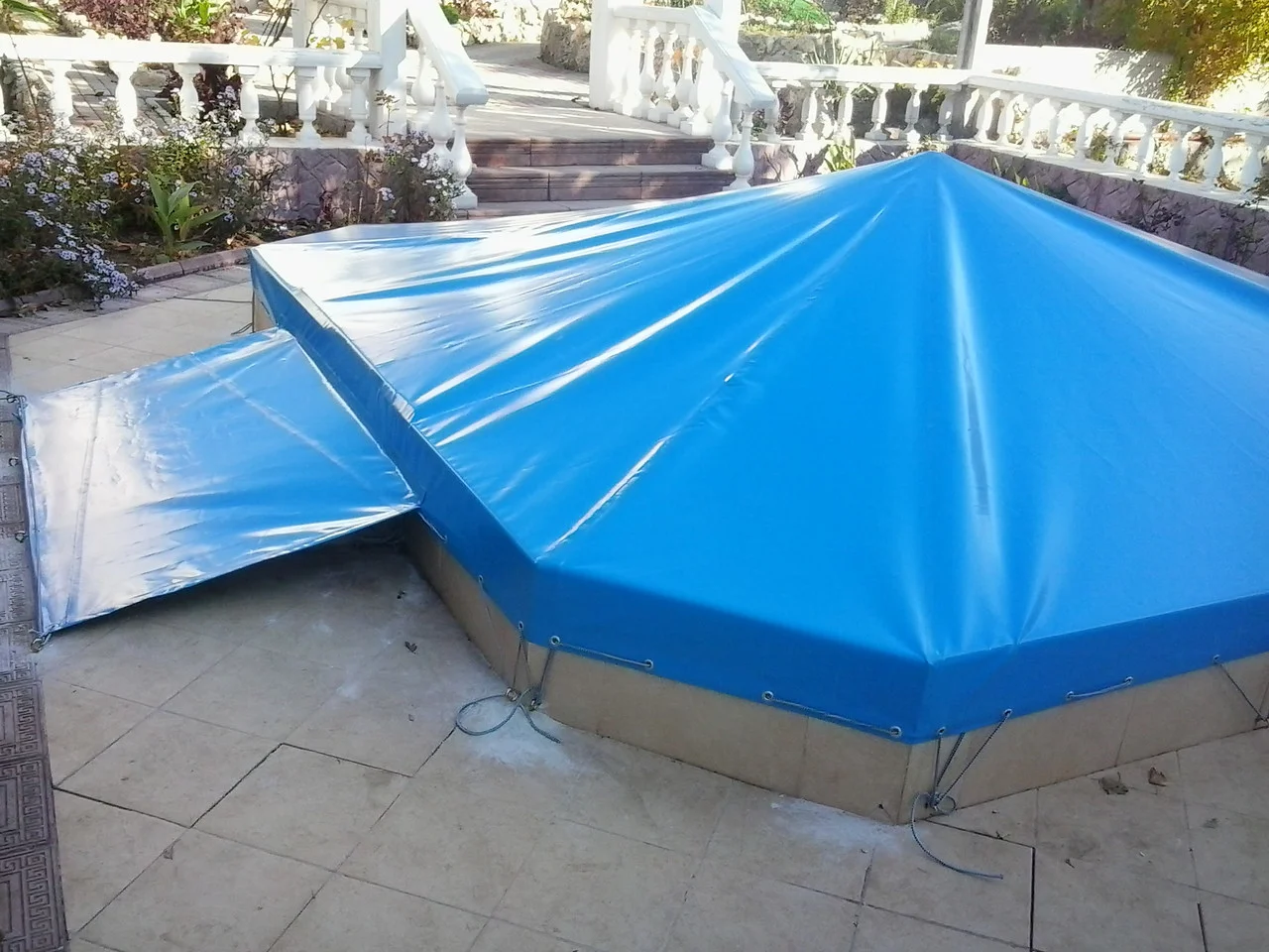 Тенты ПВХ: Универсальное Решение для Защиты и Транспортировки