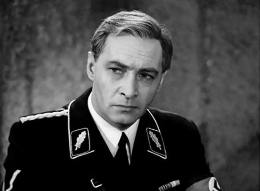 Штирлиц Вечен: Анекдоты о Легендарном Шпионе